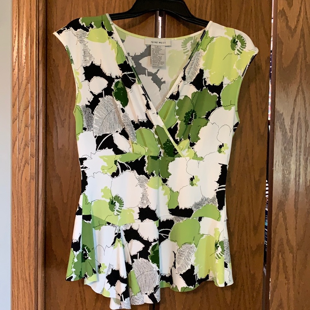 Short sleeve blouse